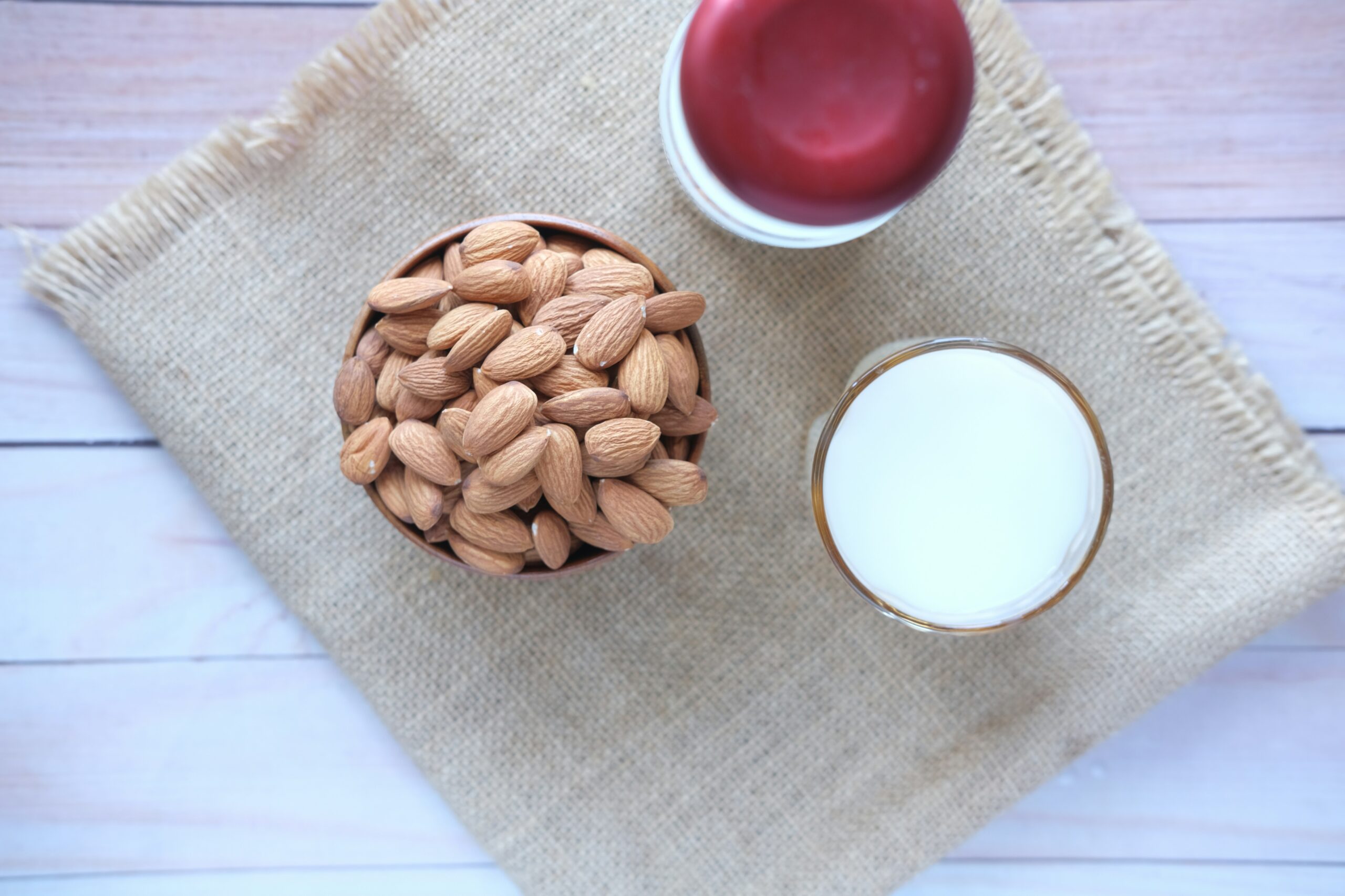 Almond Milk Nutrition Facts and Its Place in a Balanced Diet